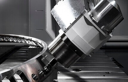 UNIPORT7000 CNC machine | High capacity tool magazine UNIPORT7000 CNC machine | High capacity tool magazine | Machining heads all 'on board' | unisign.com